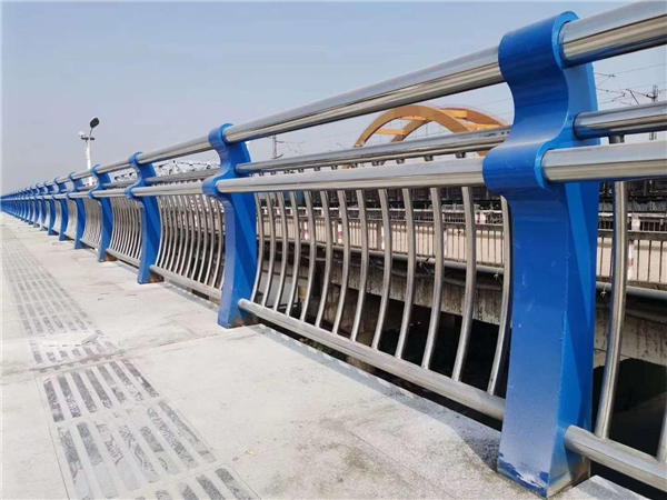 荆州304不锈钢复合管护栏的生产工艺揭秘